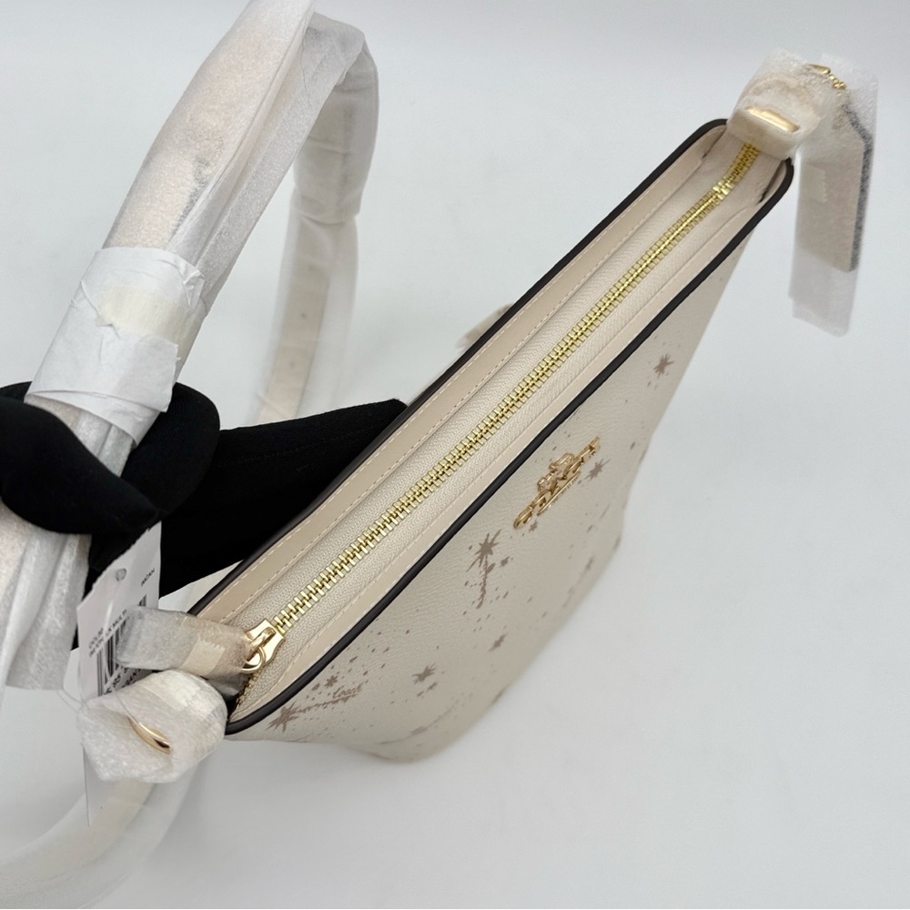 Coach Logan Duffle Bag With Star Print Chalk Cream - Picture 7 of 12